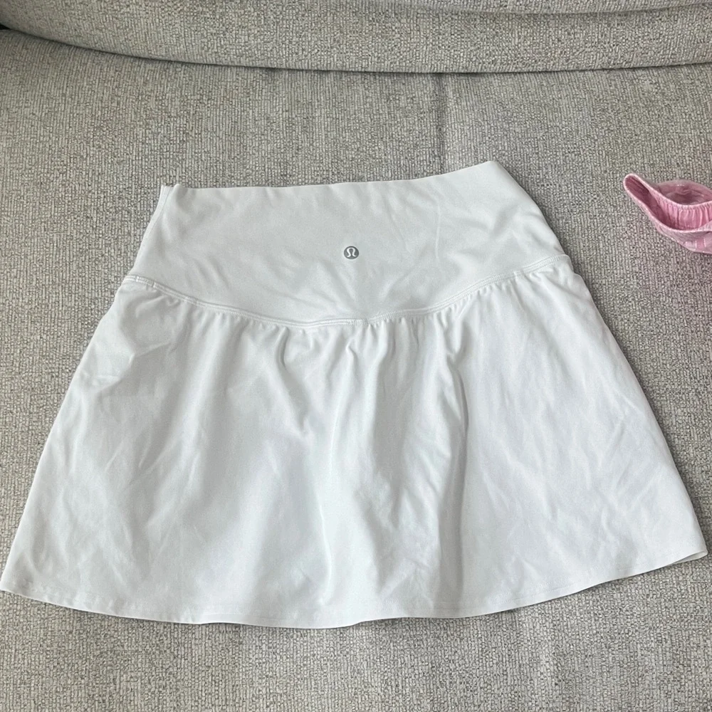 Lululemon white align skirt 8 - Picture 3 of 3